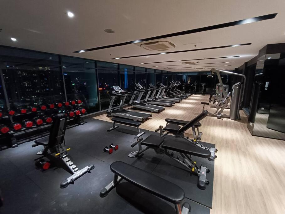 Apartamento Col 108b Modern Klcc Balcony View & Infinity Pool *