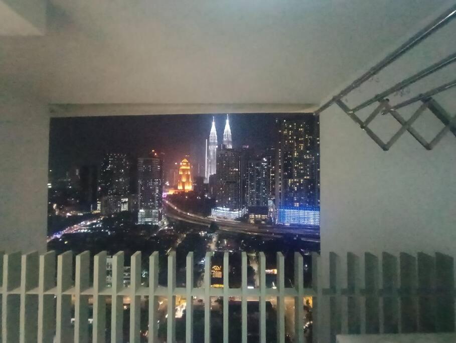 Col 108b Modern Klcc Balcony View & Infinity Pool Pangsapuri *
