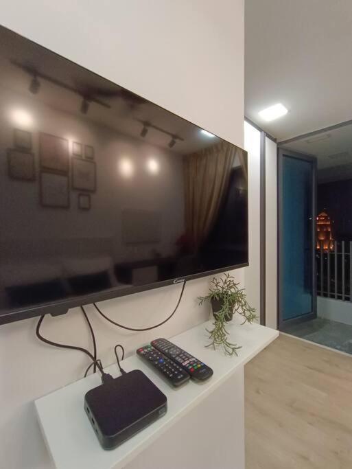 Apartemen Col 108b Modern Klcc Balcony View & Infinity Pool
